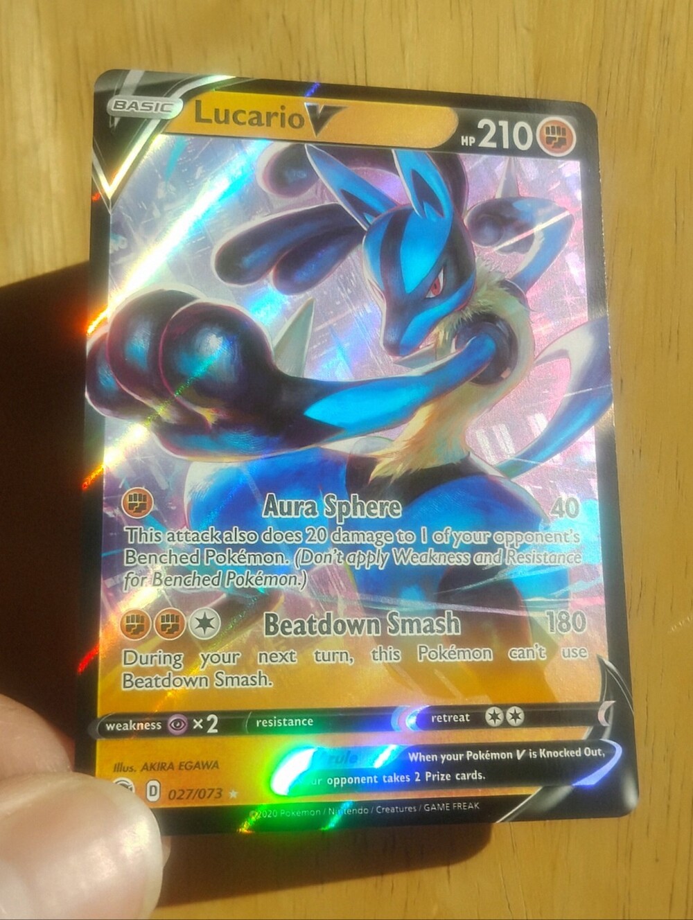 Mint 2020 Holo Ultra Rare Lucario V 027/073 Champion's Path Pokemon Card
